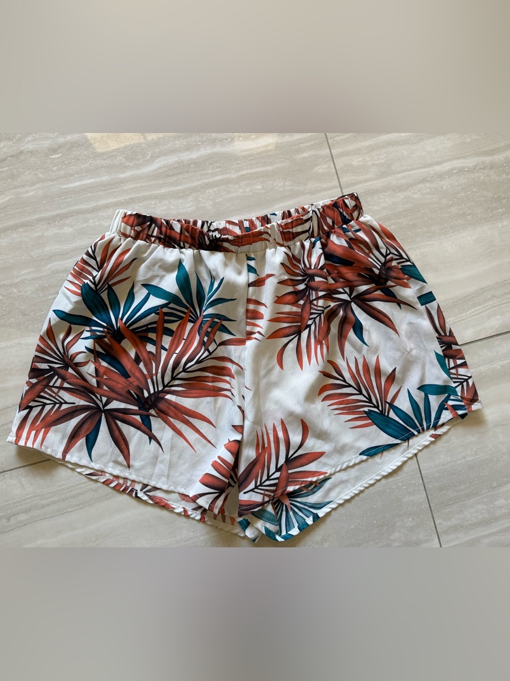 SHEIN large Tropical Leaf Print Shorts creamy white, orange, blue lightweight